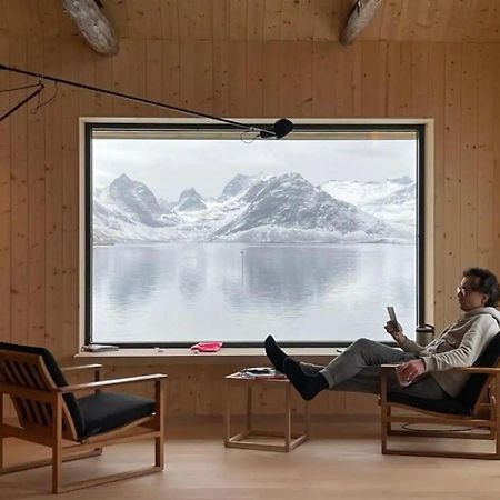 Minkfarmen, Spacious Seaside Cabin With Scenic View Ramberg Extérieur photo
