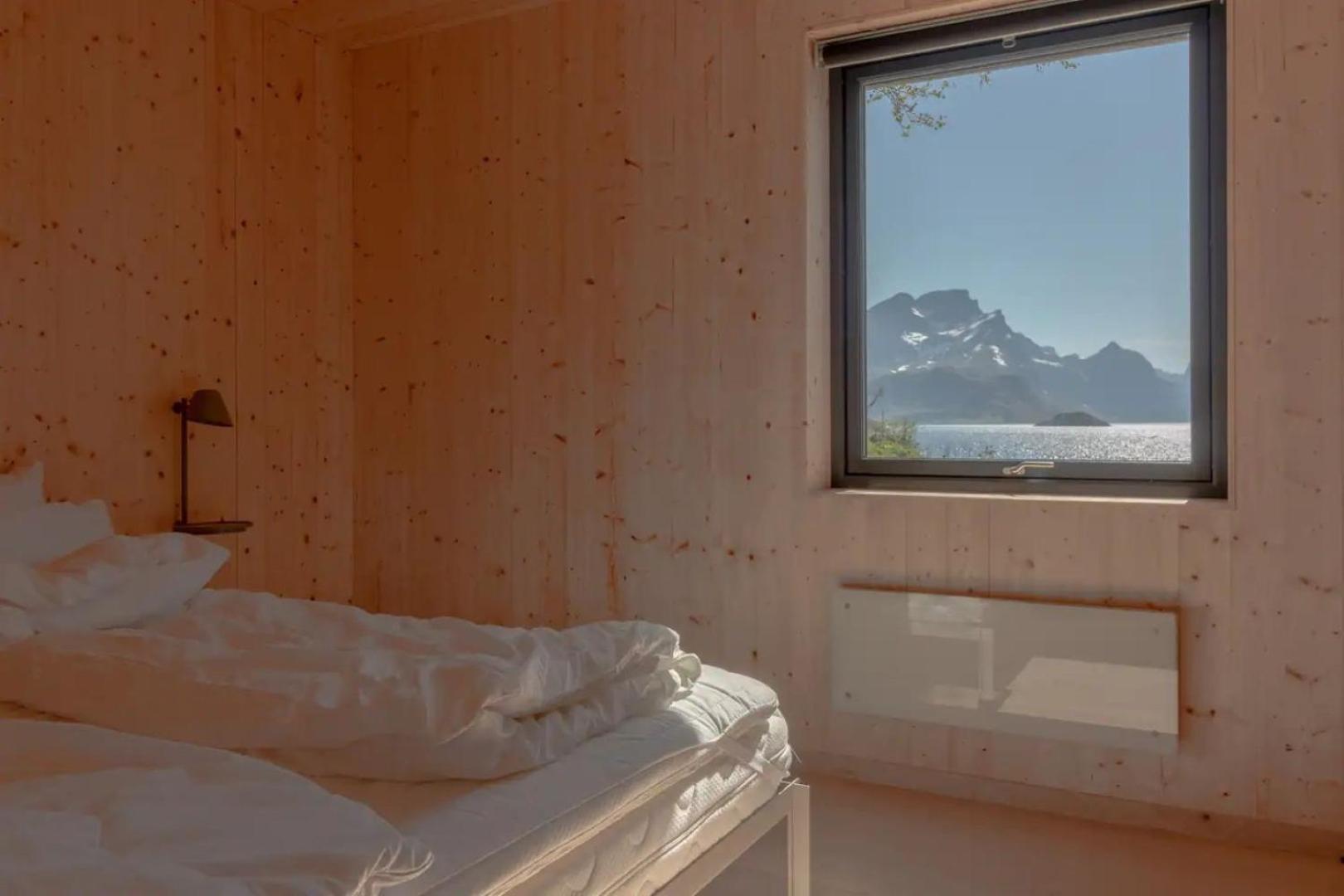 Minkfarmen, Spacious Seaside Cabin With Scenic View Ramberg Extérieur photo