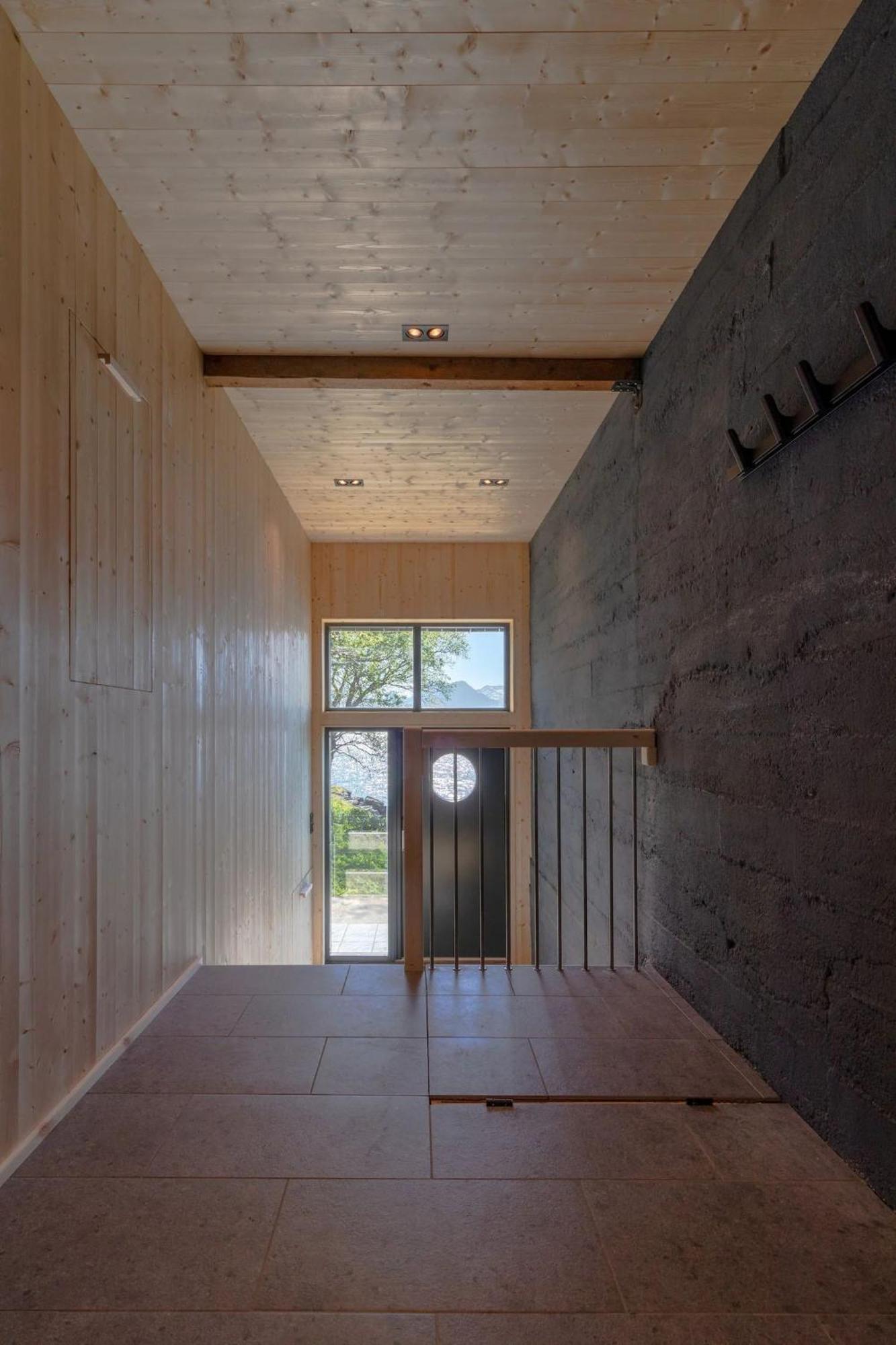 Minkfarmen, Spacious Seaside Cabin With Scenic View Ramberg Extérieur photo