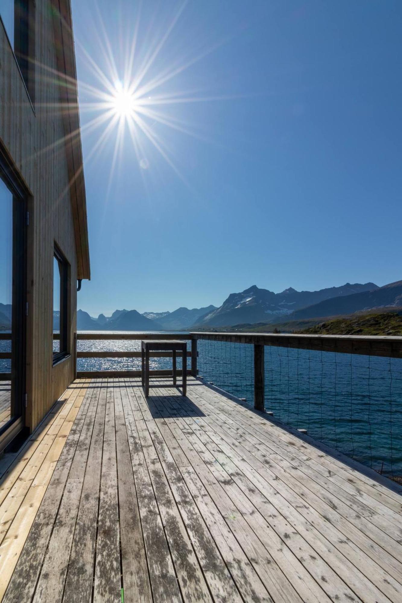 Minkfarmen, Spacious Seaside Cabin With Scenic View Ramberg Extérieur photo